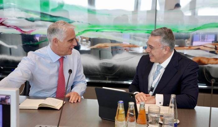 Βασίλης Ψάλτης, Αντρέα Ορσέλ