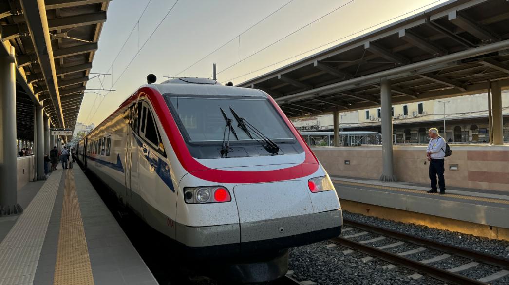 τρένο Hellenic Train σταθμός