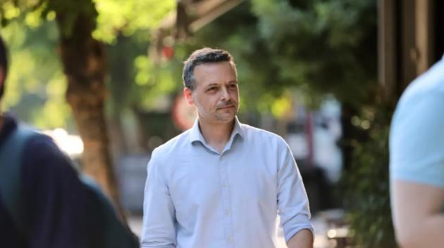 Χάρης Δούκας περπάτημα