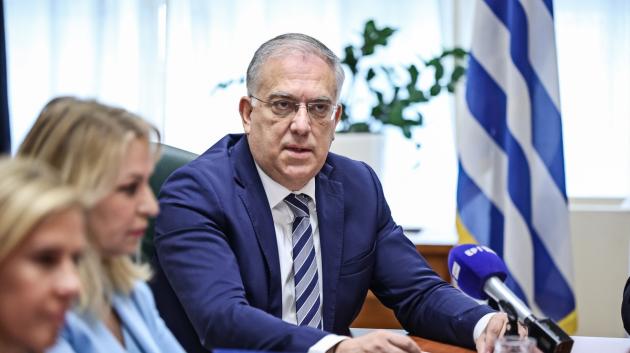 Τάκης Θεοδωρικάκος επίσημος