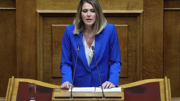 Άννα Ευθυμίου στη Βουλή