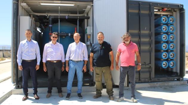 εργοστάσιο και προσωπικό