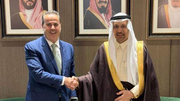Συνάντηση Παπασταύρου με Υπουργό Επενδύσεων Σαουδικής Αραβίας