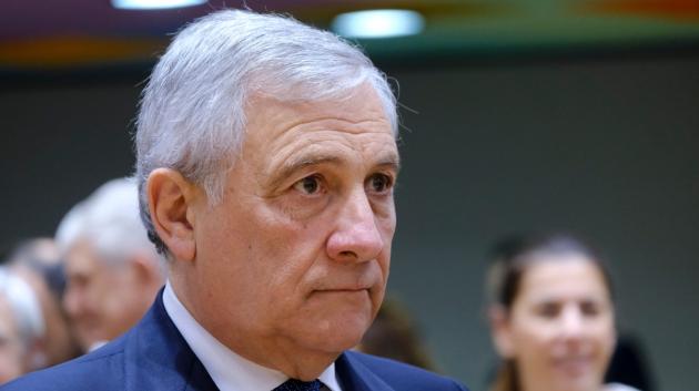 Αντόνιο Ταγιάνι πορτρέτο