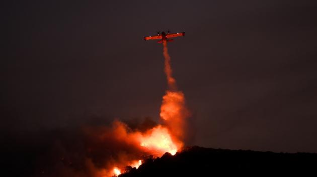 Πυροσβεστικό αεροσκάφος φωτιά
