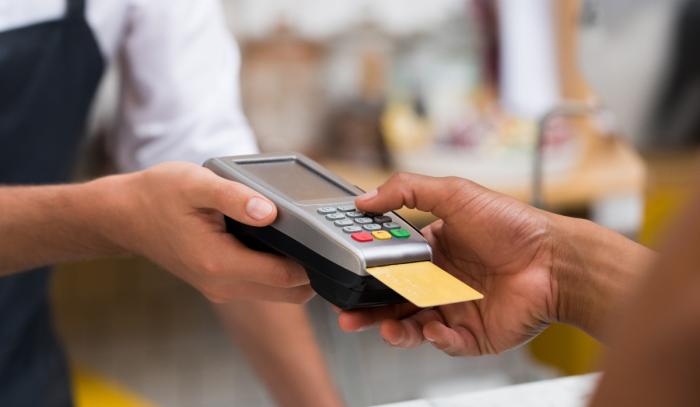 Αντίδραση ΕΣΠ για νέα μηνιαία χρέωση POS από Αύγουστο για τις επιχειρήσεις Συσκευή POS πληρωμής