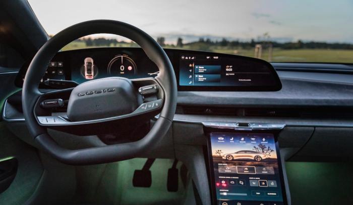 Συμμαχία Lucid–Uber–Nuro για 20.000 αυτόνομα EVs έως το 2032 Lucid