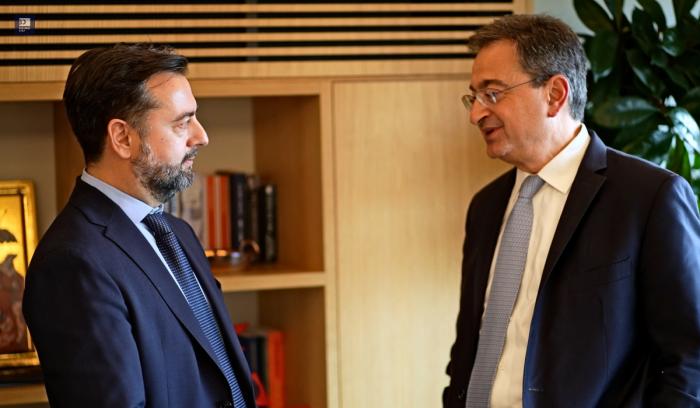 Καραβίας - Παπαδογιαννης