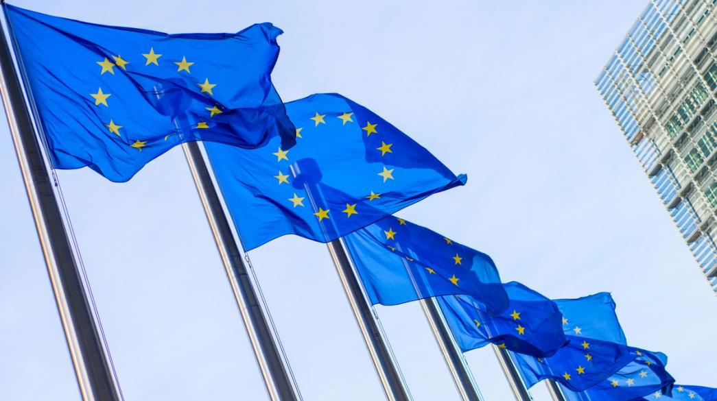 ΕΕ: Παραβάσεις ΦΠΑ σε Ελλάδα και άλλα 4 κράτη-μέλη Σημαία Ευρωπαϊκής Ένωσης