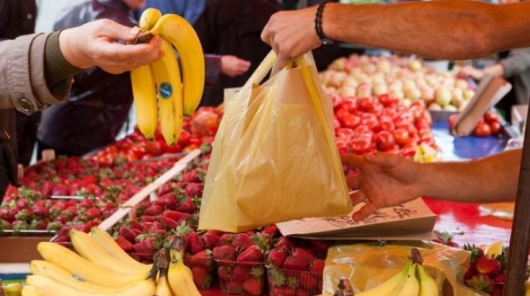 Συναλλαγή σε λαϊκή αγορά