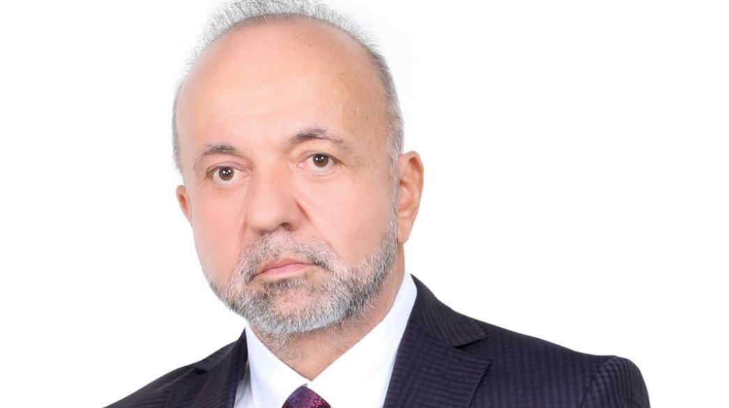 Ελλάκτωρ, Δημήτρης Μπάκος