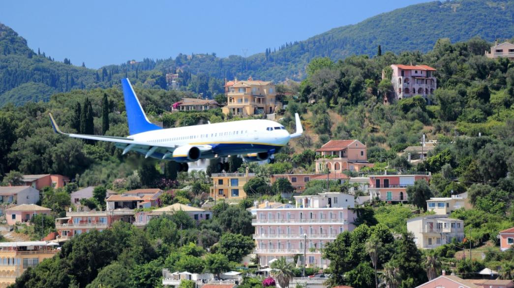 aeroplano-aerodromio