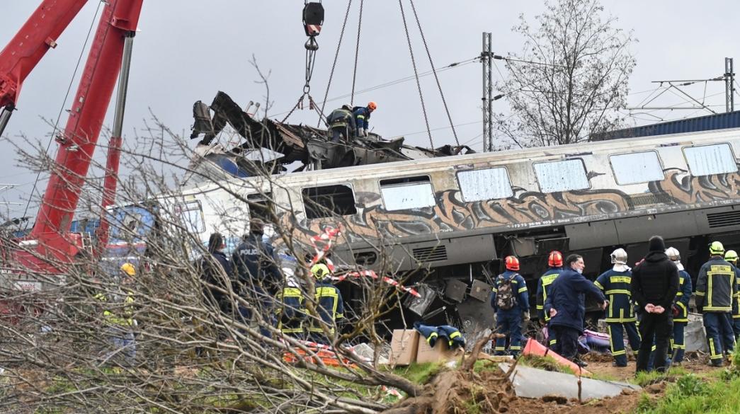 businessdaily-Sygkrousi-Trenon-Tempi-Hellenic-Train