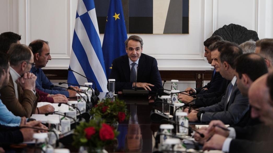 businessdaily-Mitsotakis-Agrotes