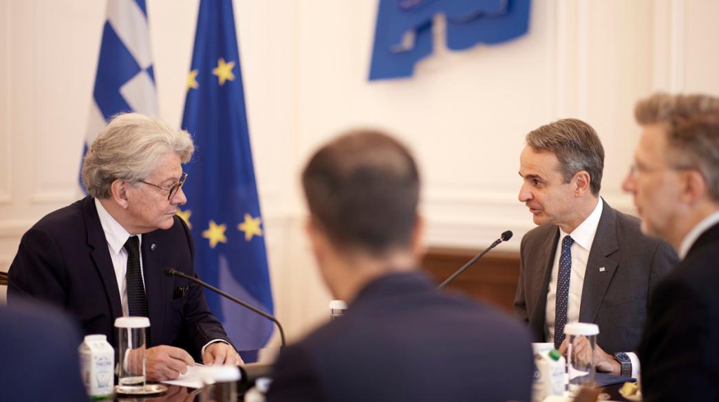 businessdaily-Mitsotakis-Breton