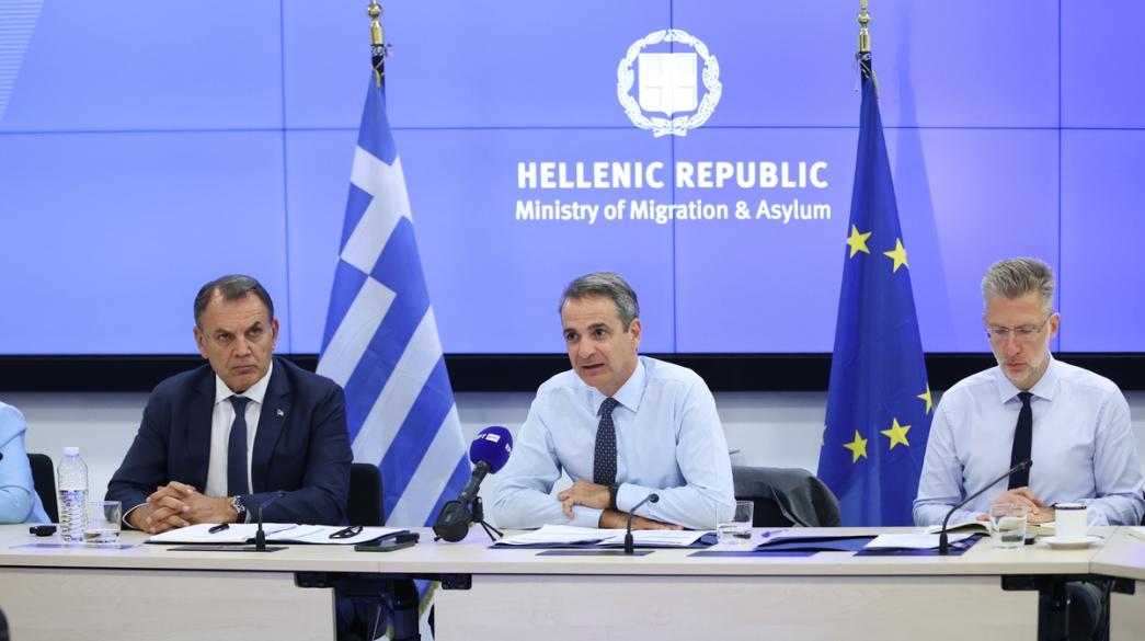 businessdaily-Mitsotakis-Panagiotopoulos
