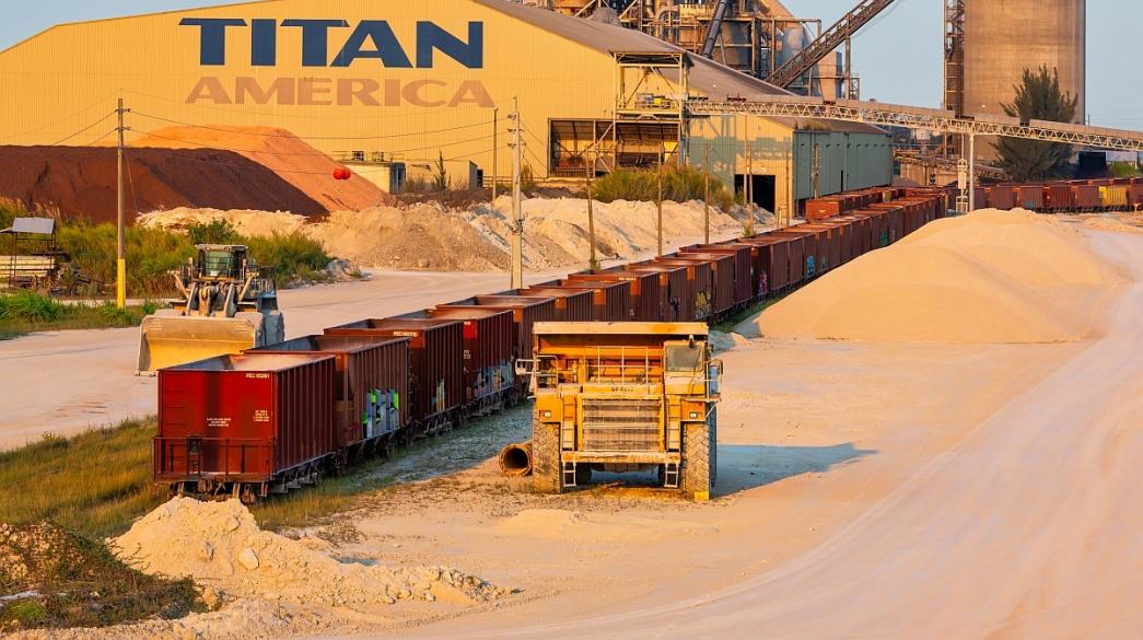 Εργοστάσιο Titan America