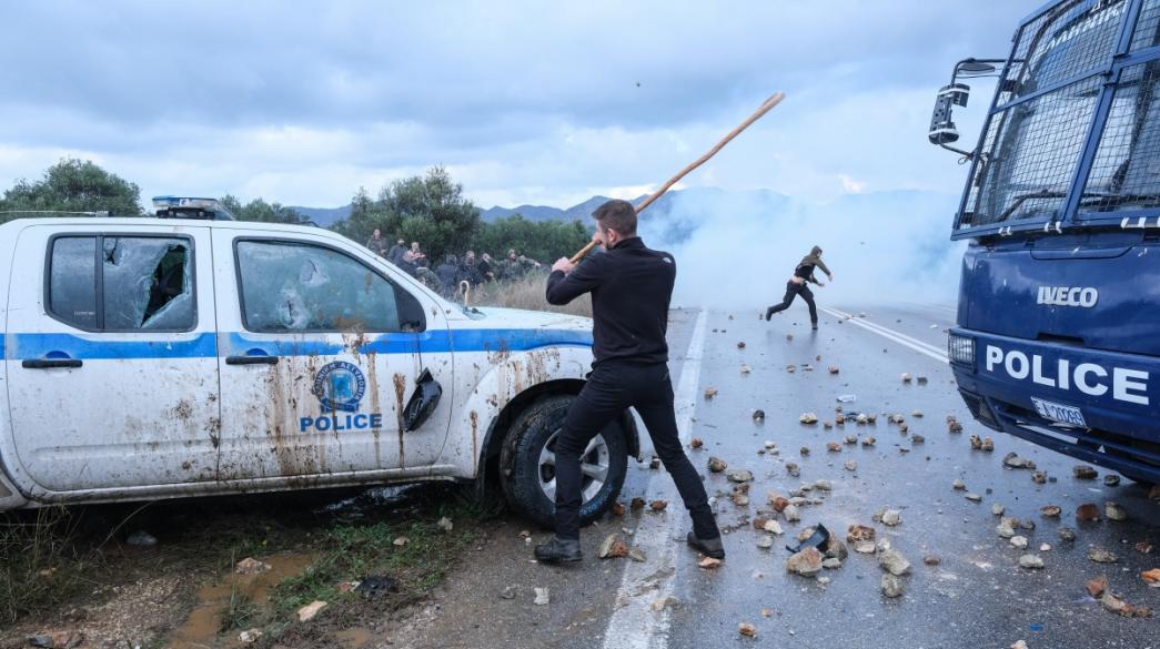 Επεισόδια, Βία