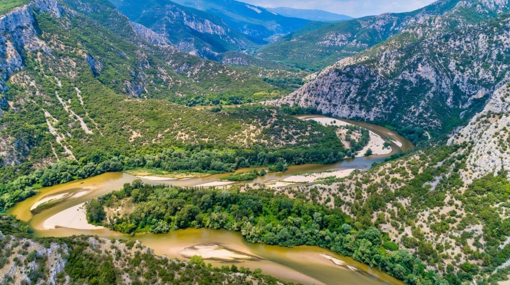 Νέστος