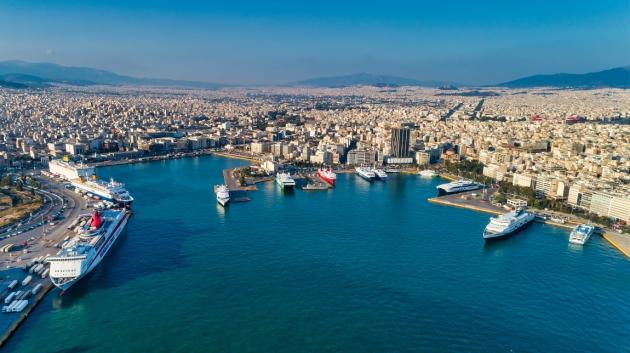 Αεροφωτογραφία λιμανιού Πειραιά ημέρα