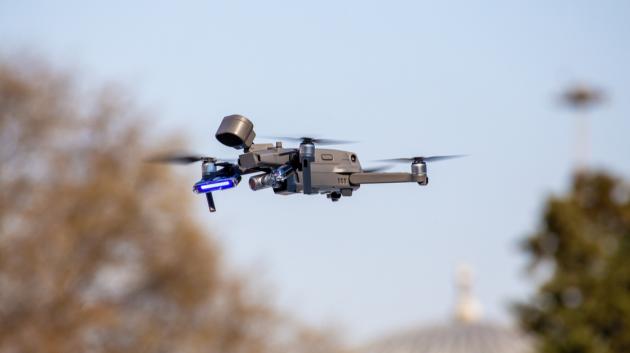 Drone επιτήρησης πτήση