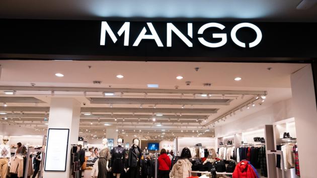 Κατάστημα Mango Βιτρίνα