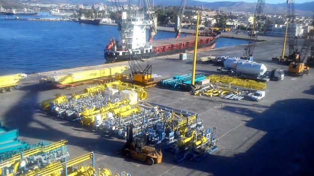 Λιμάνι Ελευσίνας βιομηχανία