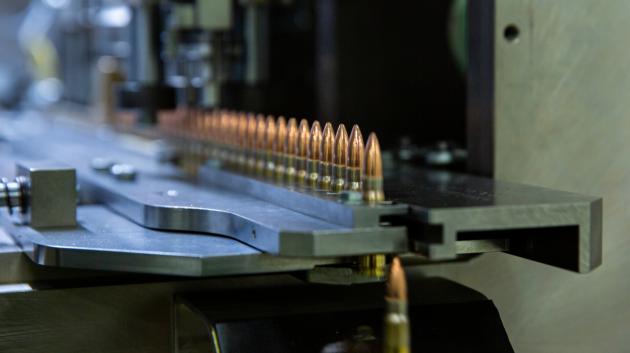 γραμμή παραγωγής πυρομαχικών