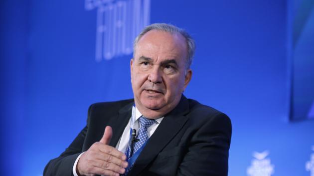 Άνδρας ομιλητής φόρουμ