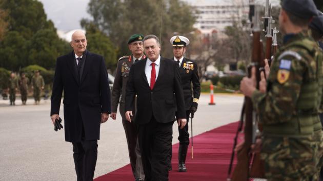 Στρατιωτική τελετή υποδοχής