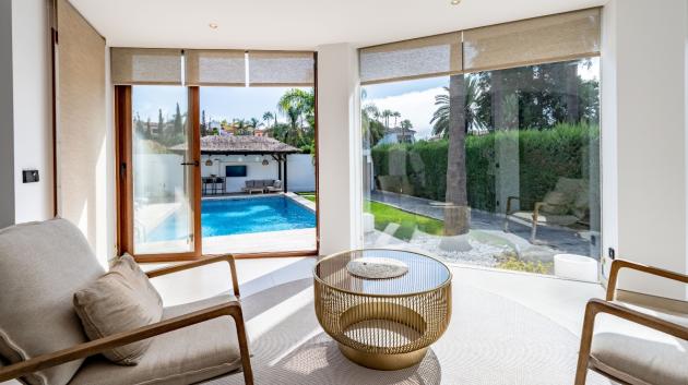 Πολυτελές σαλόνι διαμερίσματος