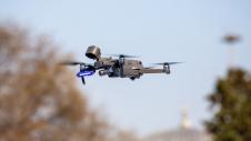 Drone επιτήρησης πτήση