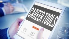 Kariera, Epaggelmatikos Prosanatolismos, Career