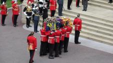 Queen-Elizabeth-Elisavet-Funeral-Kideia