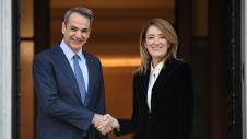 businessdaily-Mitsotakis-Metsola-Roberta