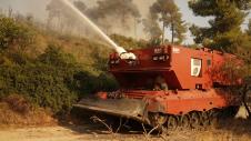 Πυροσβεστικό όχημα στη φωτιά