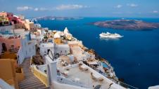 Κρουαζιερόπλοιο στη Σαντορίνη, Ελλάδα