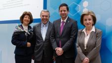 Άτομα της Alpha Bank 