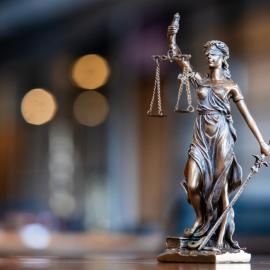 Άγαλμα Θεάς Δικαιοσύνης